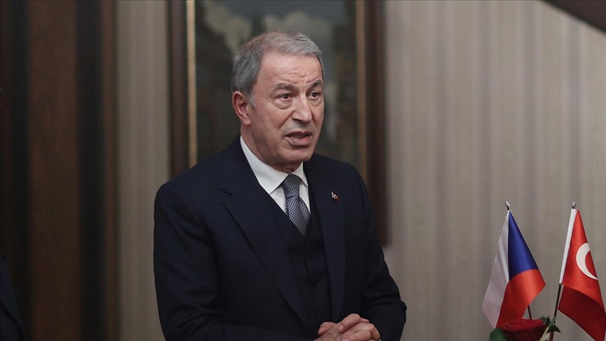 Milli Savunma Bakanı Akar: TSK'nın başarılarında büyük pay sahibi olan İHA/SİHA'lara çamur atanları kınıyoruz