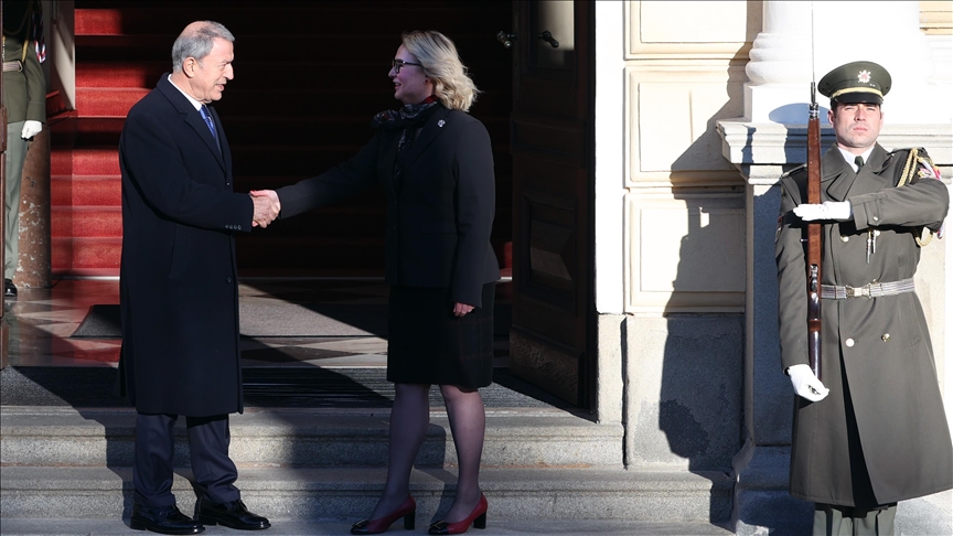 Turkish, Czech defense chiefs discuss bilateral, regional security