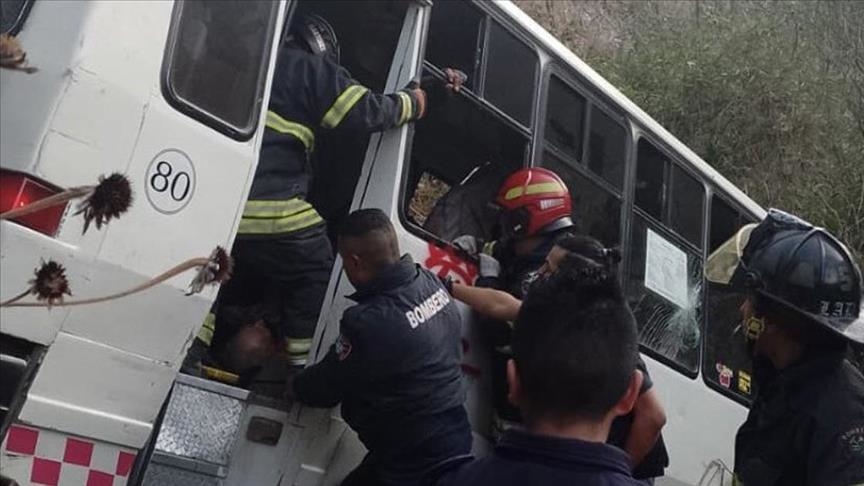 Mexique: 3 morts après la chute d'un bus d'une falaise à l'ouest du pays