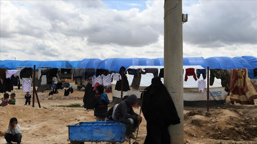 الحكومة العراقية تتسلم 140 عائلة من مخيم الهول في سوريا