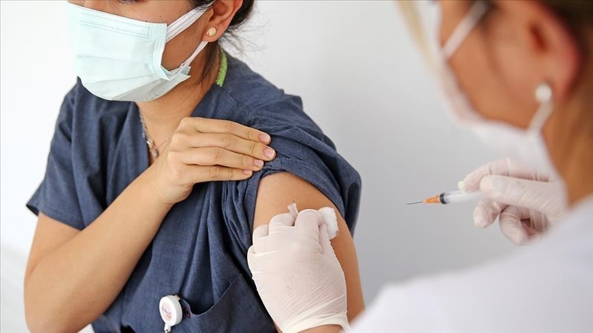 „Истражувањата покажуваат дека вакцините против коронавирусот немаат сериозни негативни последици“