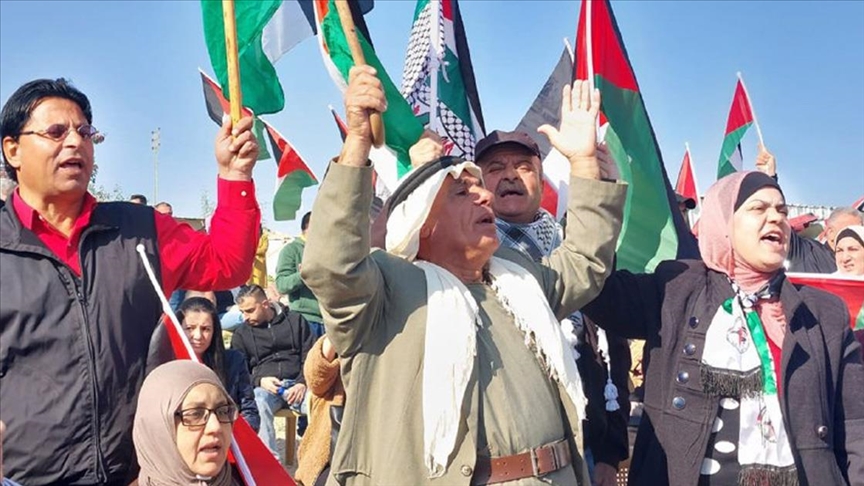 وقفة فلسطينية في تجمع "الخان الأحمر" لمنع ترحيل سكانه