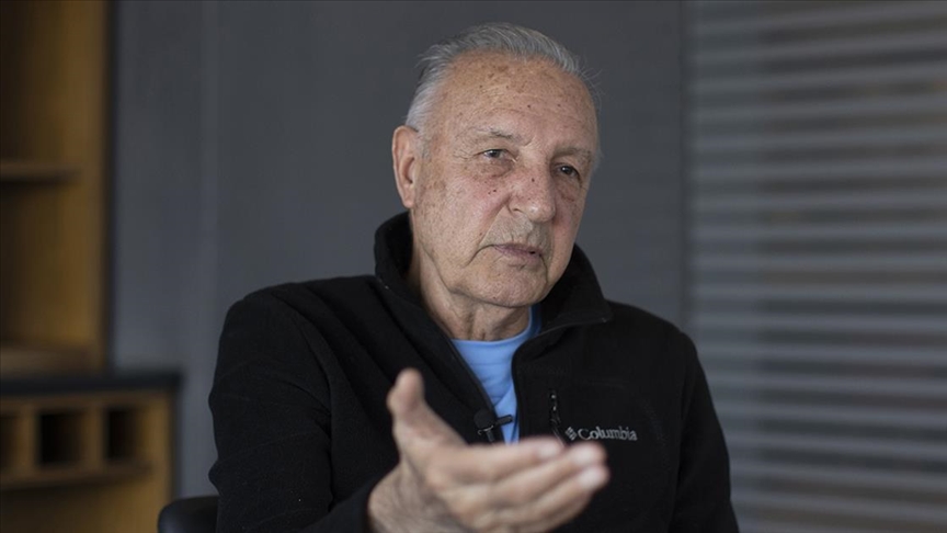 Teknik direktör Rasim Kara: Beşiktaş'ın başındayken VAR sistemi olsaydı biz açık ara şampiyonduk