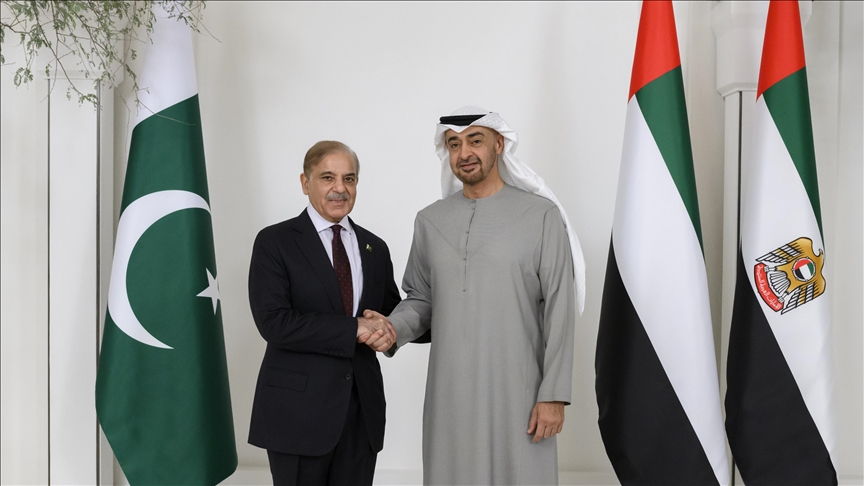 UAE, Pakistani leaders discuss bilateral relations