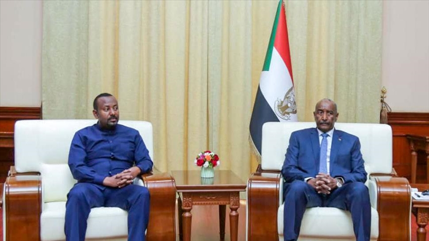 Ethiopia's premier in Sudan for talks on bilateral issues