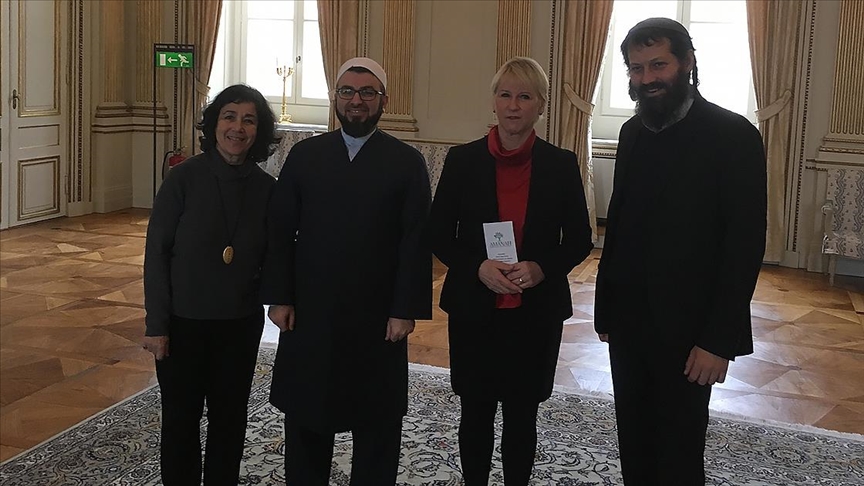 İsveç'teki Müslüman ve Yahudilerden ortak açıklama: Kitapları yakanlar sonunda insanları da yakar