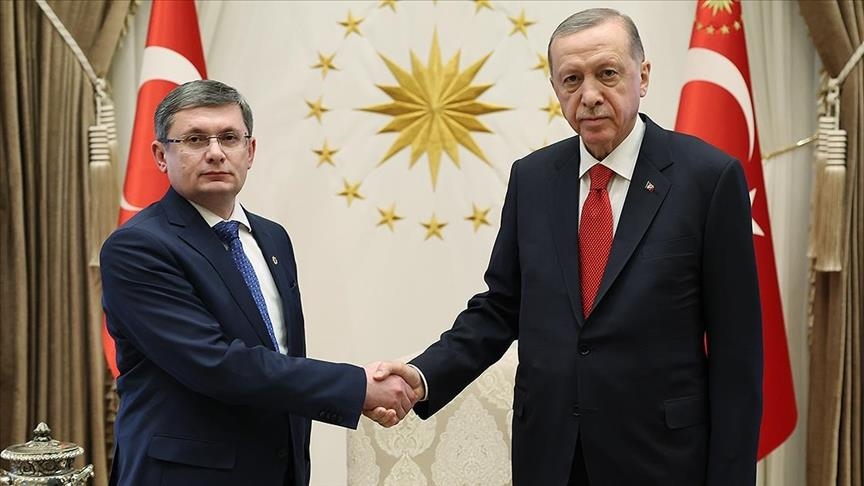 أردوغان يلتقي رئيس البرلمان المولدوفي
