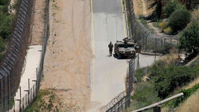 الجيش الإسرائيلي يقتل مواطنا سوريا ويصيب آخر بالجولان