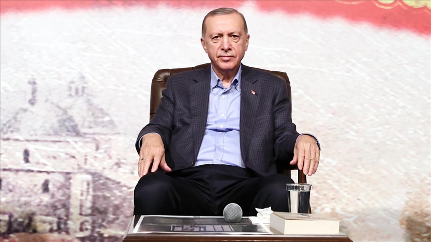 أردوغان يدعو لمحادثات بين تركيا وروسيا وسوريا وإيران