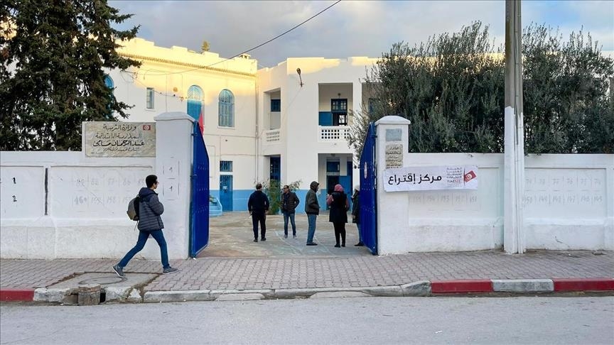 Tunisia votes again in 2nd round of parliamentary elections