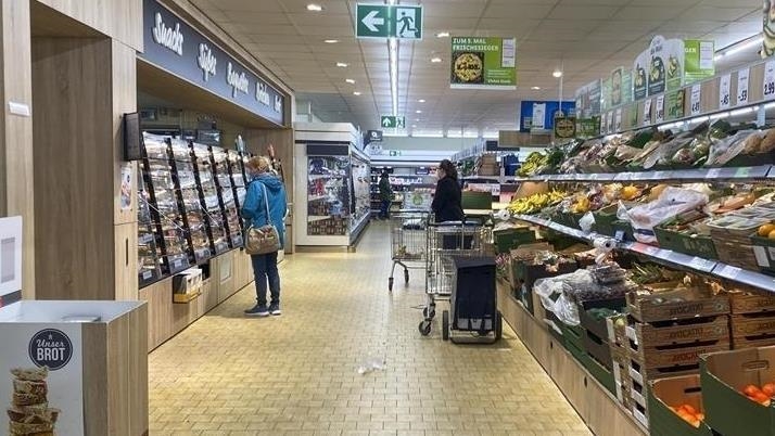 Spain's annual inflation rises to 5.8% in January