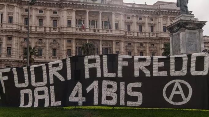 Support for jailed anarchist allegedly behind attacks on Italian diplomats