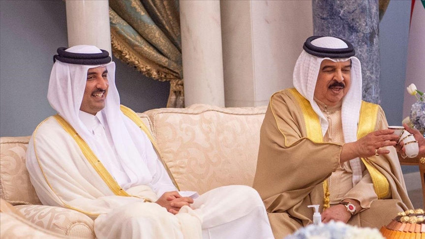 ملك البحرين يؤكد أهمية حل "القضايا العالقة" مع قطر