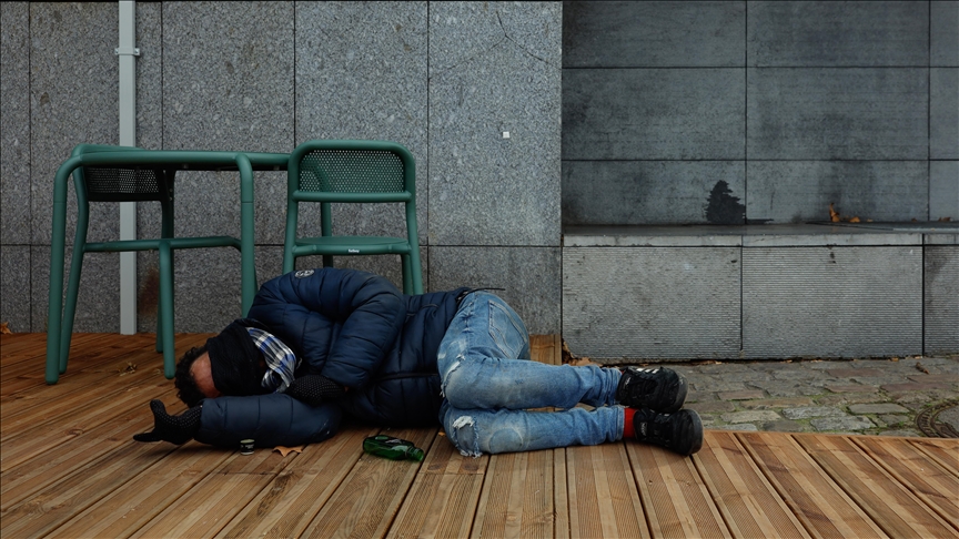 El número de personas sin hogar en Francia se ha más que duplicado en los últimos 10 años