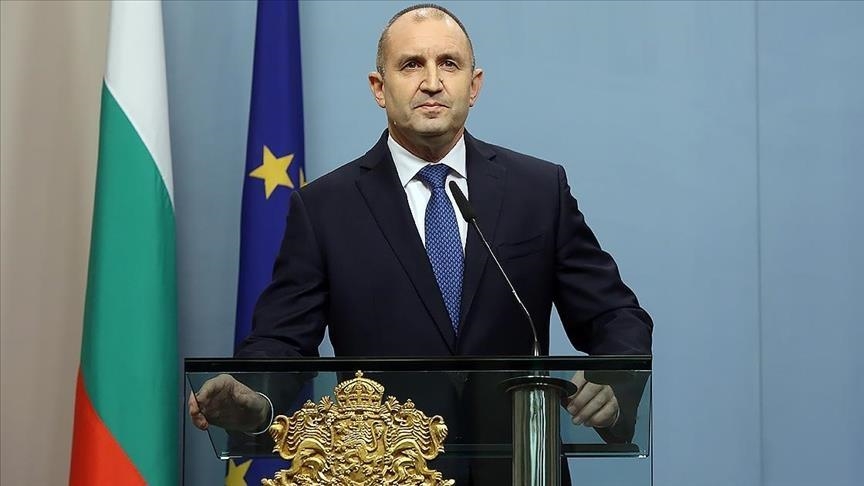 Президент Болгарии распустил парламент и назначил досрочные выборы