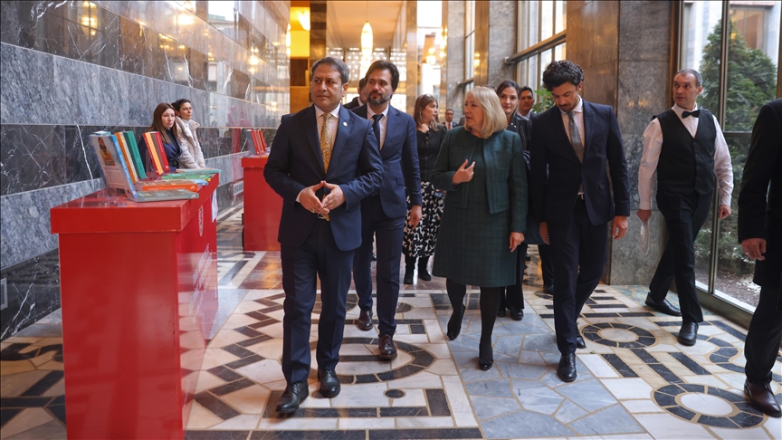 TBMM'de Türk Arkeoloji ve Kültürel Miras Enstitüsü Yayınları Sergisi