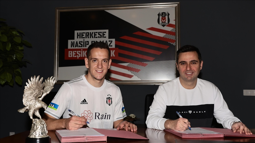 Zvanična objava: Amir Hadžiahmetović u Besiktasu naredne četiri i po godine