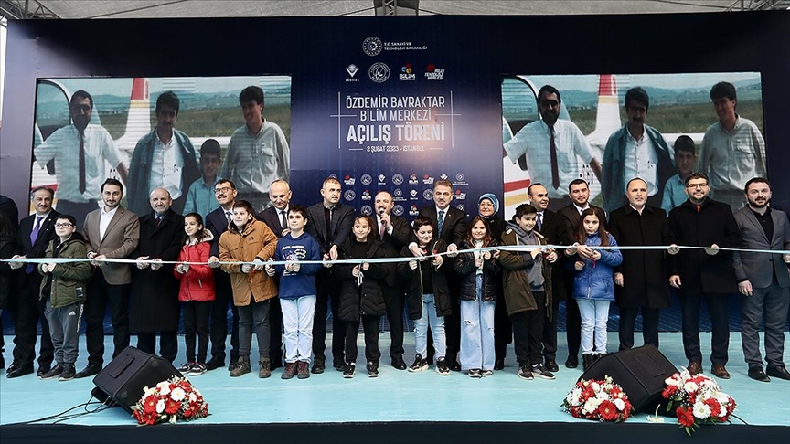 Bakan Varank: TÜBİTAK desteğiyle farklı şehirlerde kurduğumuz bilim merkezleri ülkemizde bilime olan ilgiyi artırıyor