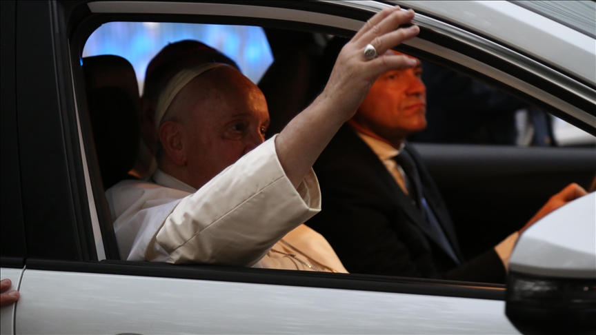 Pope arrives in South Sudan to push for peace