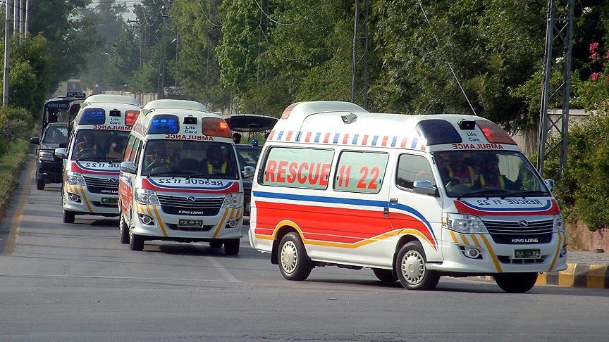 18 killed in road mishap in northwest Pakistan