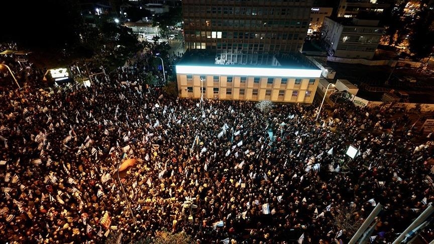 عشرات آلاف الإسرائيليين يتظاهرون ضد حكومة نتنياهو