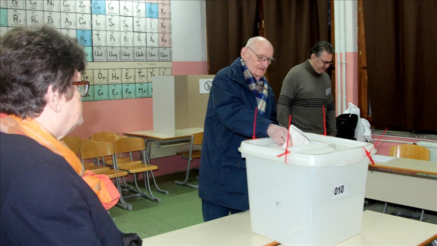 U šest gradova i opština u BiH danas se održavaju prijevremeni lokalni izbori