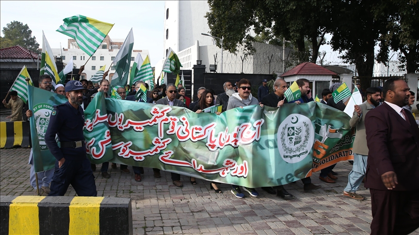 Pakistanis observe Kashmir Solidarity Day
