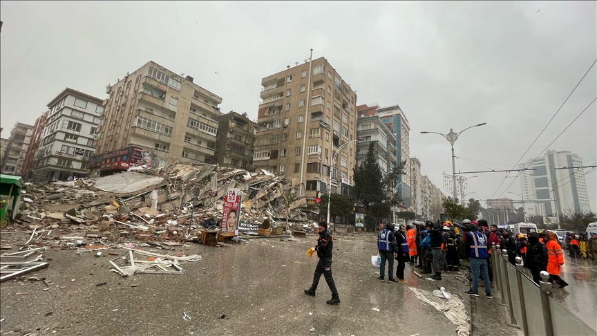 13 EU countries offer to send rescue teams to Türkiye