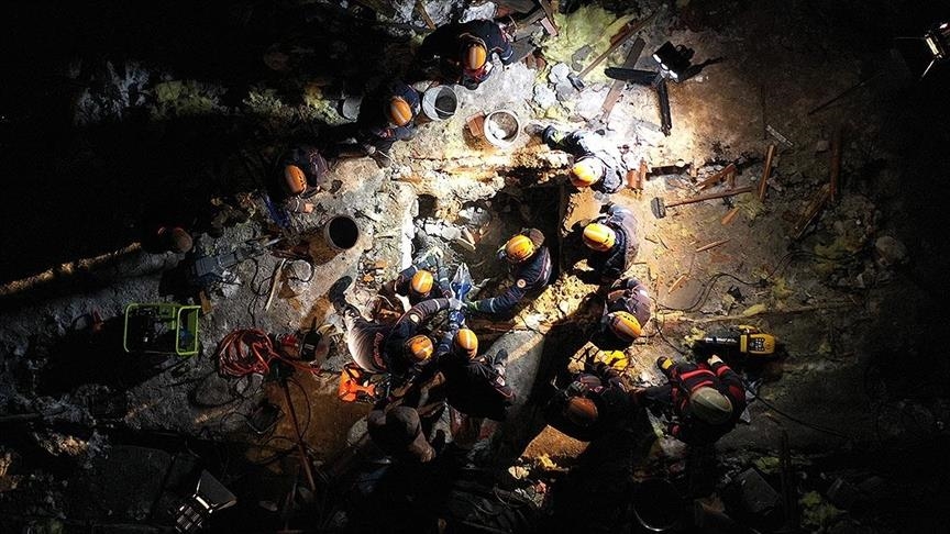 Más de 2.800 muertos y cerca de 15.000 heridos por fuertes terremotos que sacudieron Türkiye y Siria