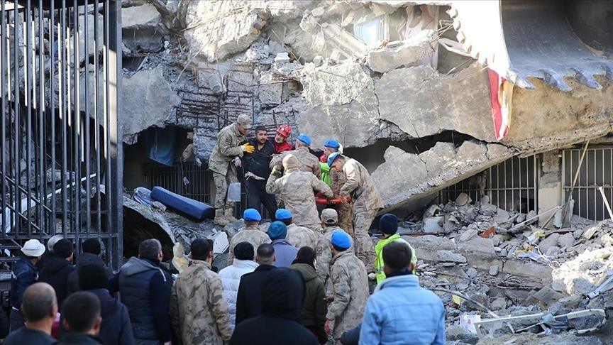 Türkiye : le dernier bilan des séismes de Kahramanmaras s'alourdit à 3 432 morts  