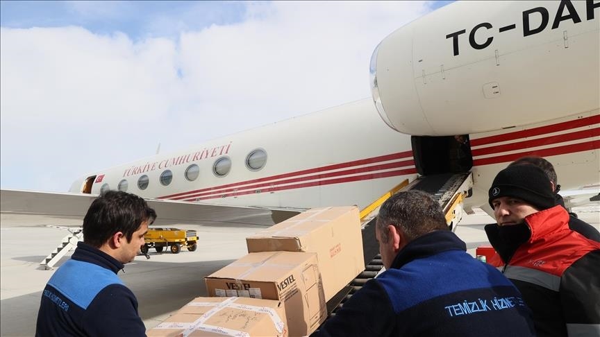 Администрация президента Турции выделила 2 самолета для нужд зоны бедствия