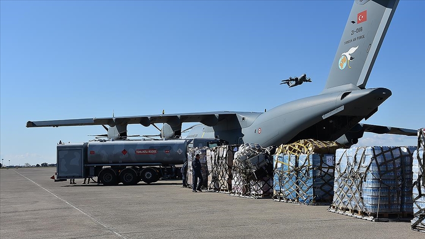 İncirlik Üssü'nden depremzedelere yardım malzemesi sevkiyatı sürüyor