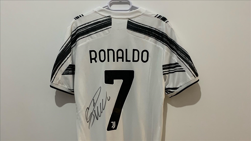 Demiral prodaje potpisane dresove Ronalda, Bonuccija i Dybale za žrtve zemljotresa u Turkiye