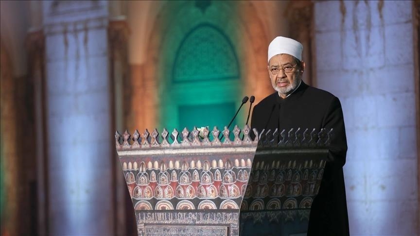شيخ الأزهر يدعو لـ"انتفاضة عالمية" لإغاثة منكوبي الزلزال