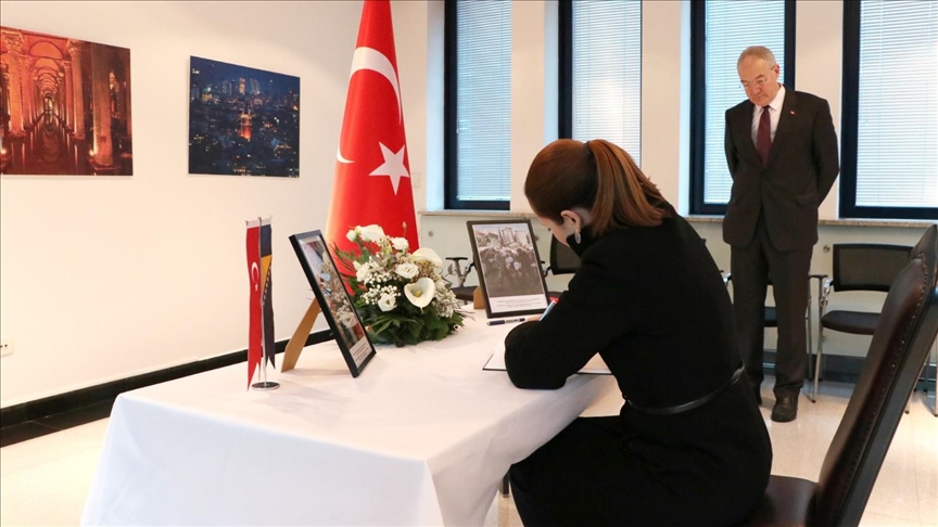 BiH: Čelnici Kantona Sarajevo se upisali u knjigu žalosti u Ambasadi Turkiye