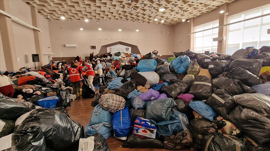 Srbija: Građani Novog Pazara nastavili sa prikupljanjem humanitarne pomoći za narod Turkiye