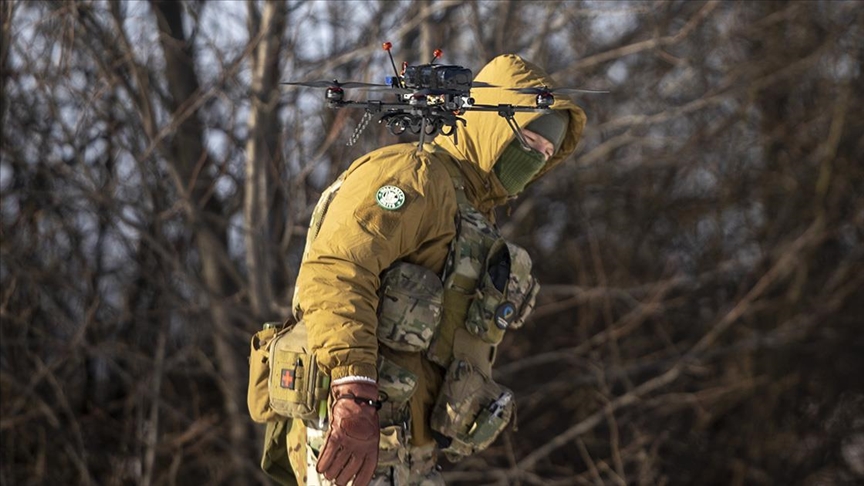 Операторы БПЛА ВС Украины координируют огонь на Донецком направлении