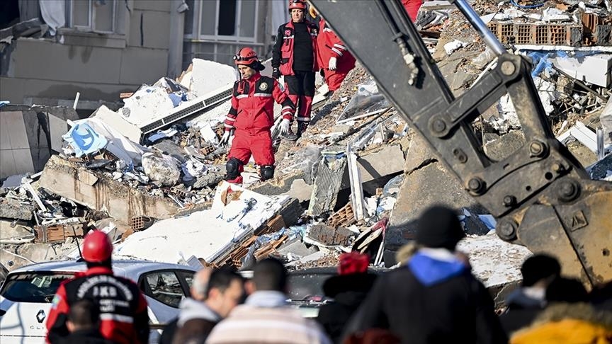 Kosovo team rescue 2-year-old alive from rubble in Türkiye's Hatay province