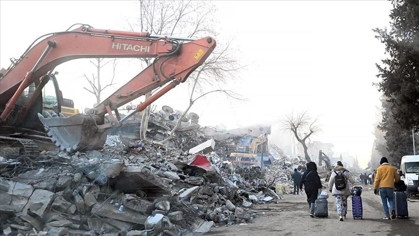 Greek minister visits quake-hit Türkiye to ‘show solidarity'