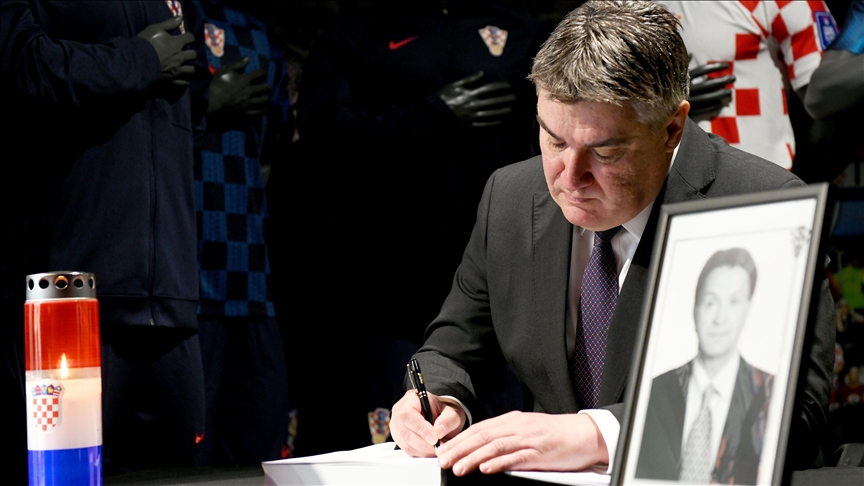 Hrvatska: Milanović se upisao u knjigu žalosti povodom smrti Miroslava Ćire Blaževića