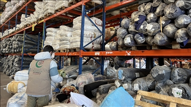 Pakistan'da STK'ler yardımların Türkiye'ye hızlıca gönderilmesi için seferber oluyor
