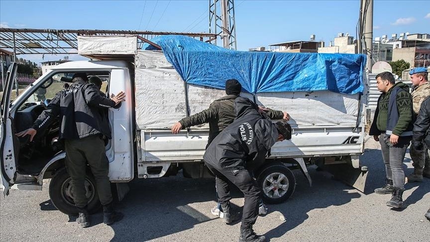 Turkish security teams crack down on looters in quake-ravaged areas