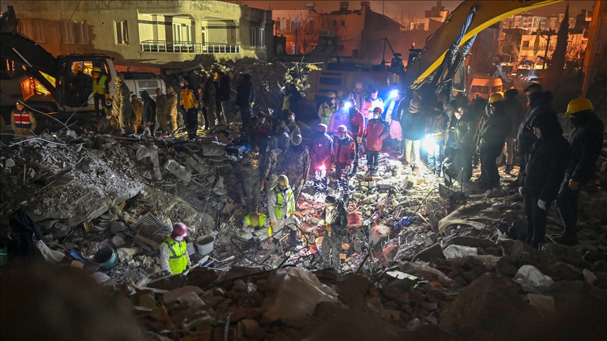 Des Canadiens continuent de collecter des dons pour les victimes des tremblements de terre en Türkiye 