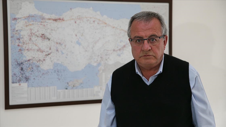 Deprem bölgesinde inceleme yapan jeologdan "fay üzerine yapılaşmanın engellenmesi" uyarısı