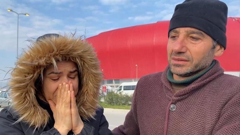 Hatay'da evi yıkılmadan önce çıkmayı başaran Hasan Parlakgün: Evlerimizi, işlerimizi tekrar kurmaya çalışacağız