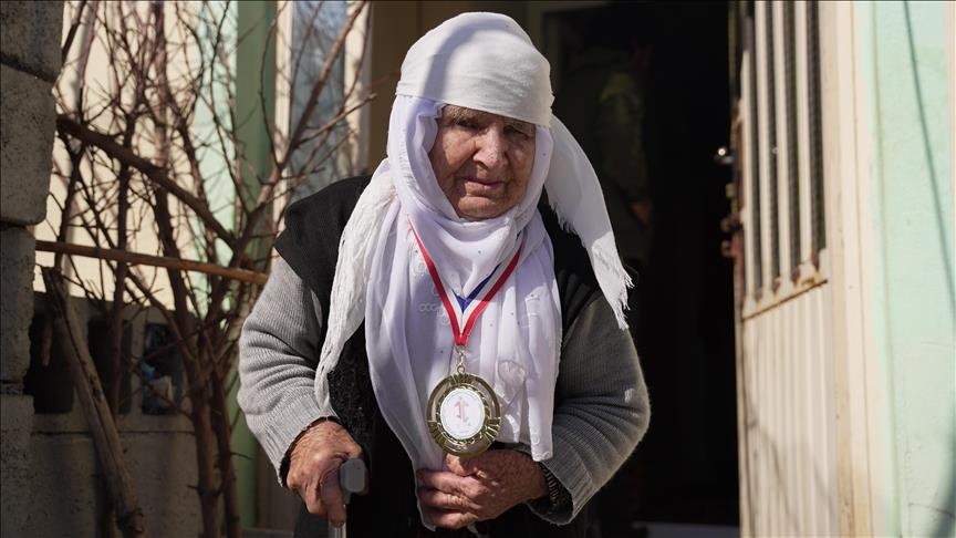 Old Iraqi woman donates her disability pension to earthquake victims in Türkiye