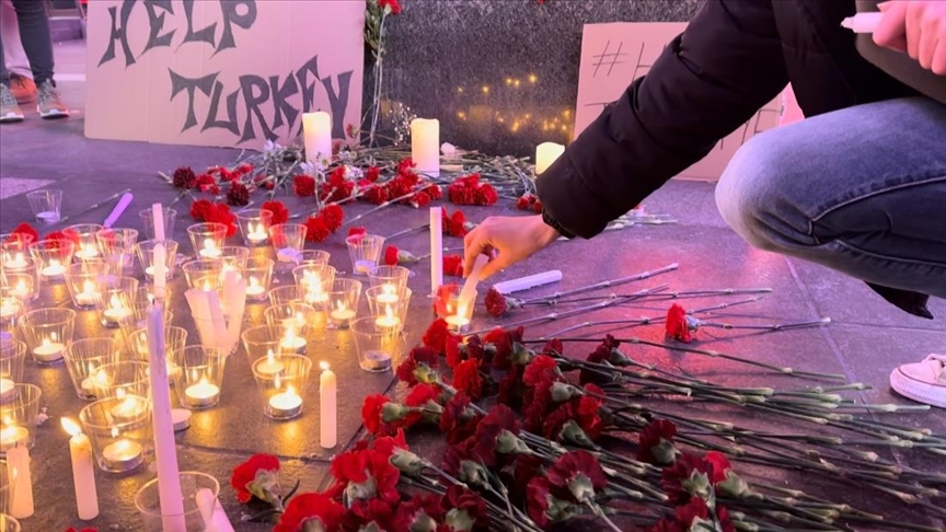 В Нью-Йорке почтили память жертв землетрясений с эпицентром в Турции