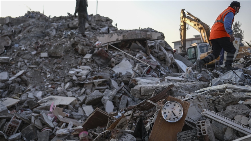 "Asrın felaketi"nde 31 bin 643 kişi hayatını kaybetti, 158 bin 165 afetzede bölgeden tahliye edildi