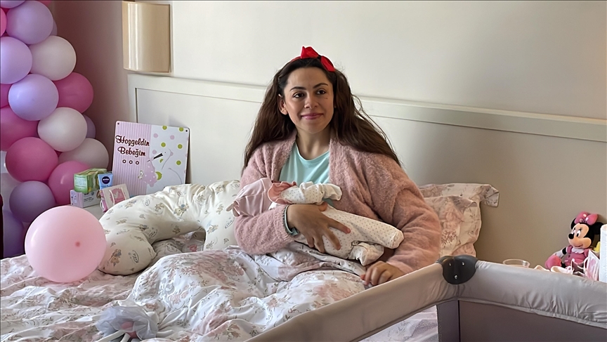 Quake victim gives birth to baby girl in southwestern Türkiye