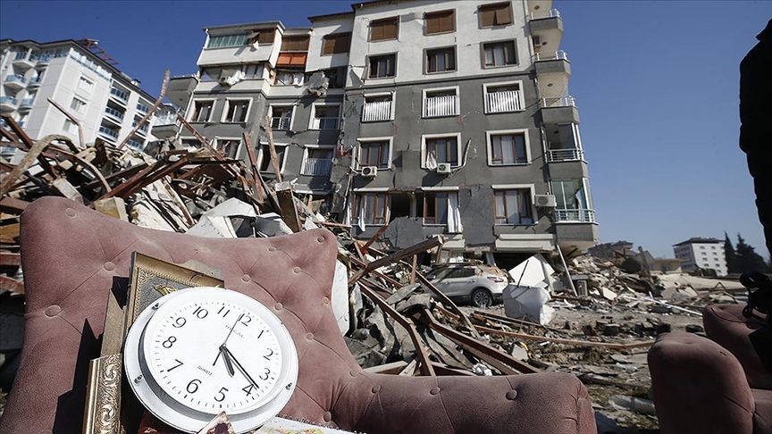 Depremden etkilenen 10 ilde mart başında 30 bin konutun inşasına başlanacak